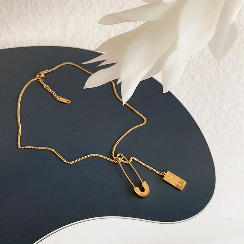 Carda שרשרת צ'וקר בצבע זהב