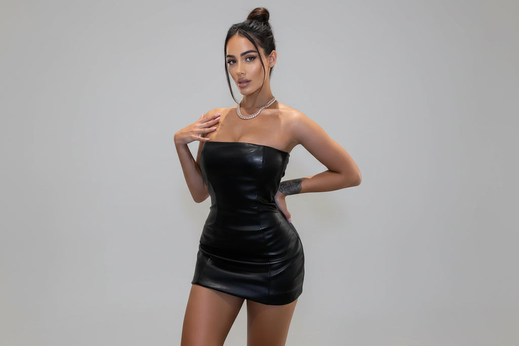 שמלת מיני צמודה דגם אוולין