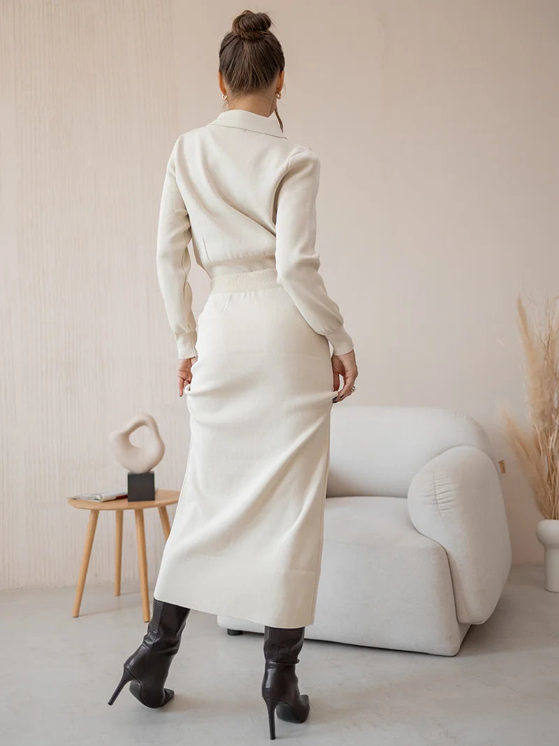 סט סרוג חולצה וחצאית מידי בעיטור כפתורים וכיסים - Danna