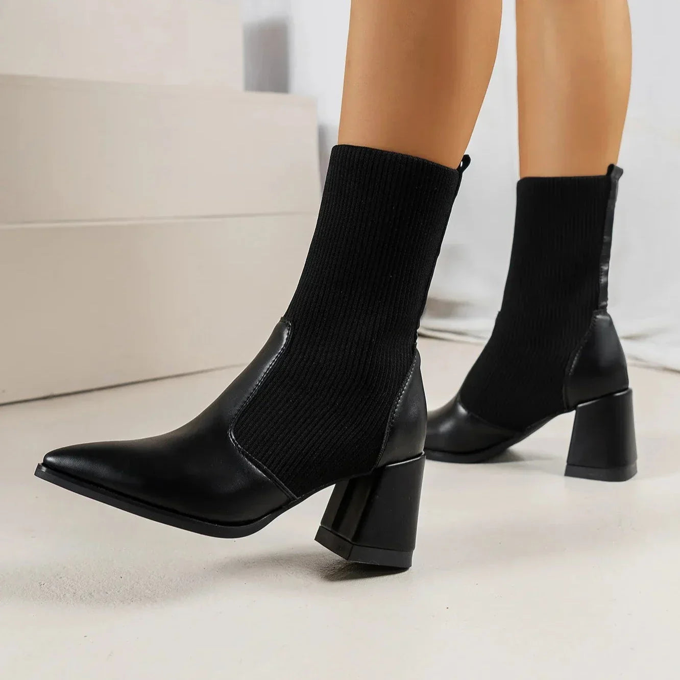 Leblanc מגפונים סרוגים